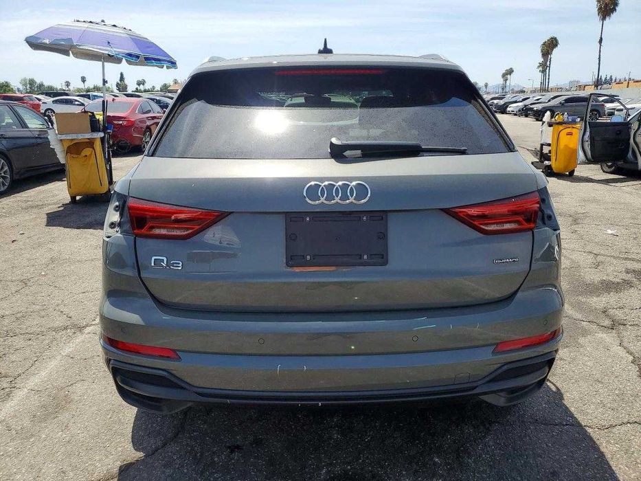 2022 Audi Q3 Premiun S Line 45 /