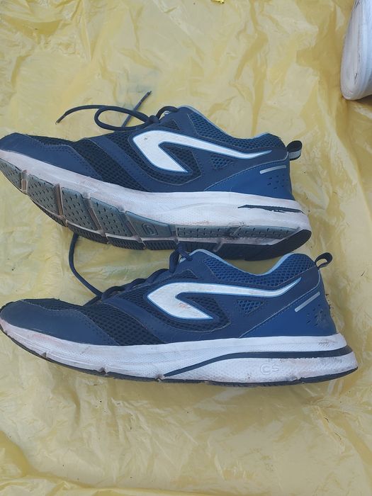 Buty adidasy męskie rozmiar 43 firma KALENJI