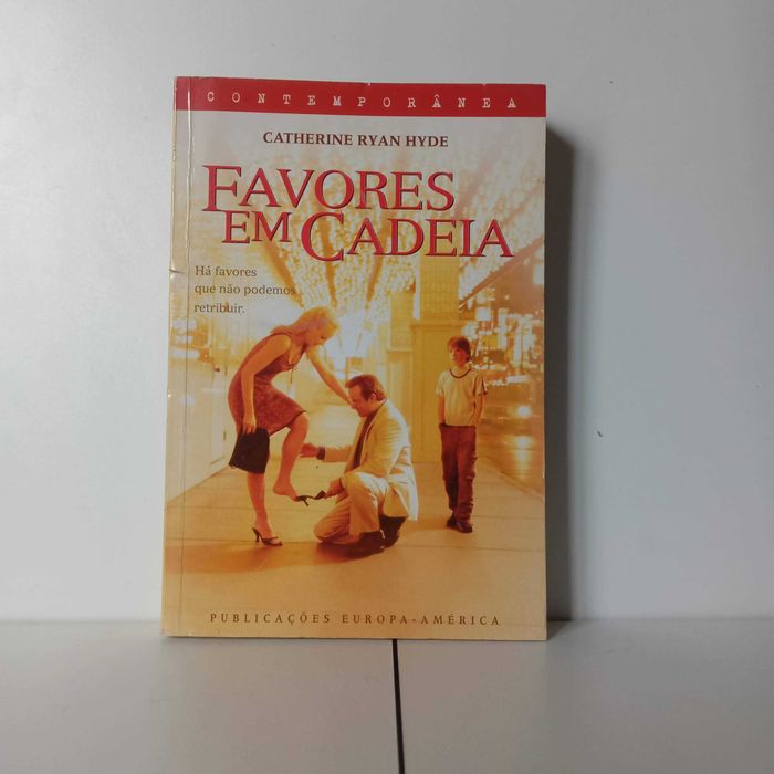 Favores Em Cadeia - Catherine Ryan Hyde