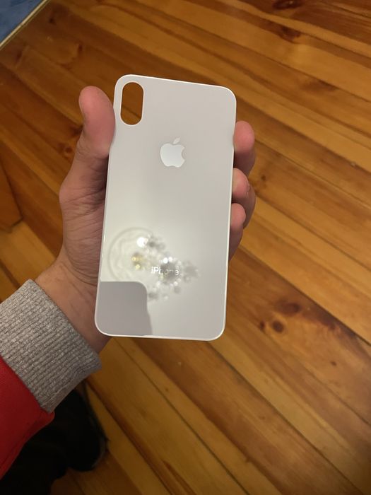 Задняя крышка на Айфон х белого цвета