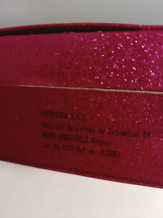 Torebka pudełko na biżuterię kosmetyczka