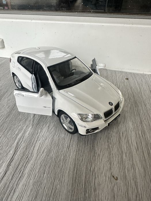 Іграшкові автомобілі
