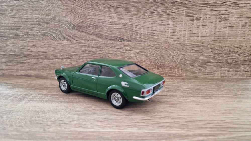 Toyota Corolla T27 levin 1:24