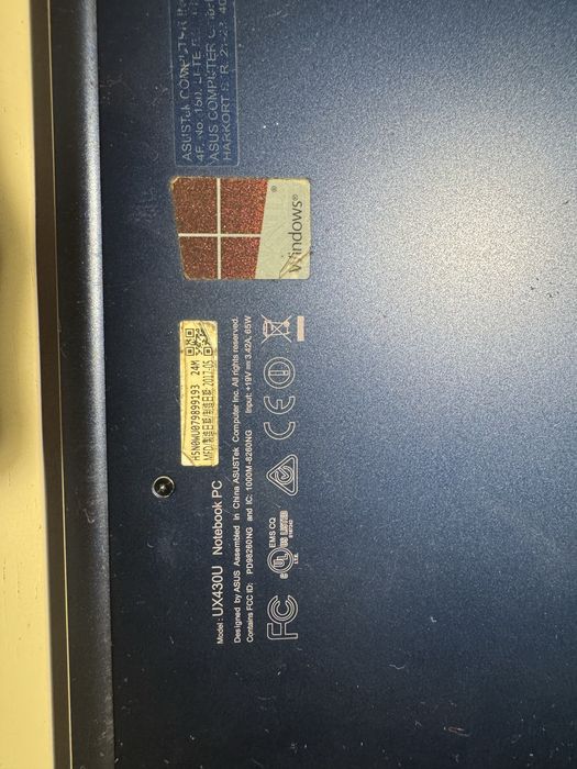 Portatil ASUS ZenBook UX430U