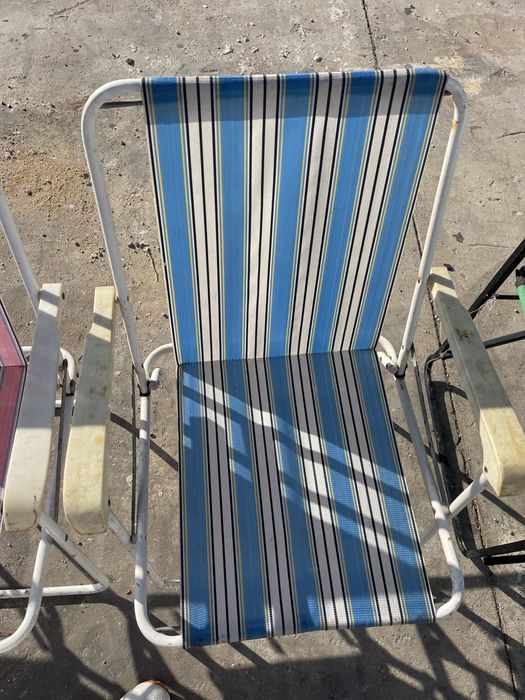 Cadeirinhas de praia usadas