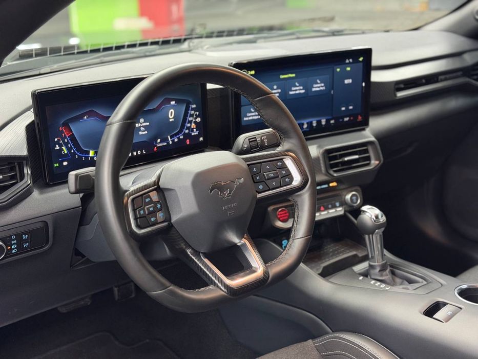 Ford Mustang 2023, 2.3 бензин