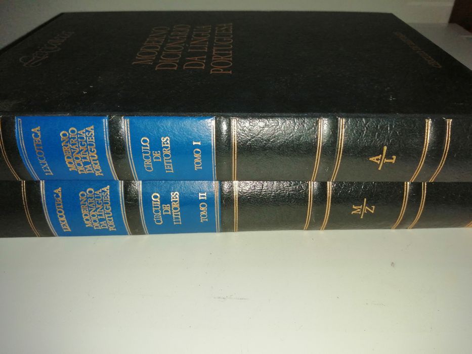 Lexicoteca Moderno Dicionário da Língua Portuguesa C. Leitores*