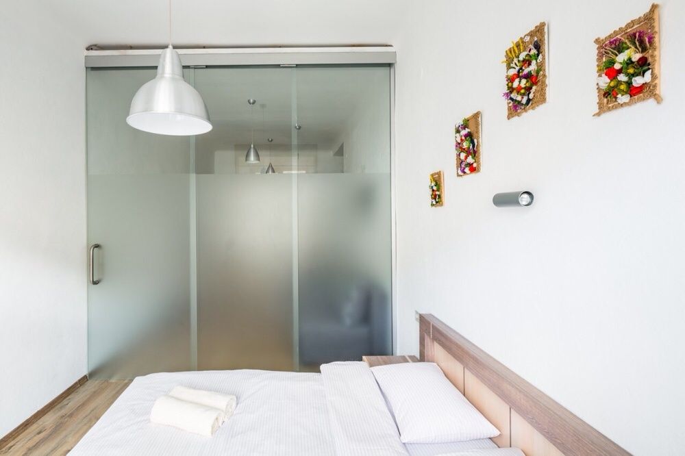 Romari площа Ринок 29