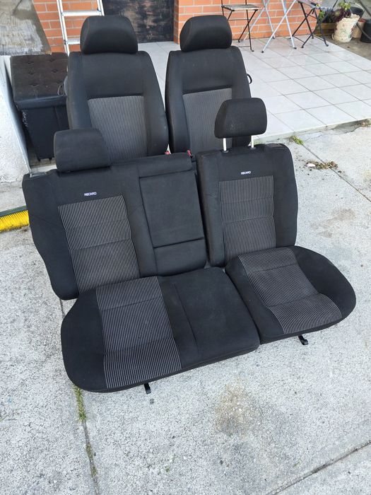Bancos Golf 4 3p Traseiros Recaro
