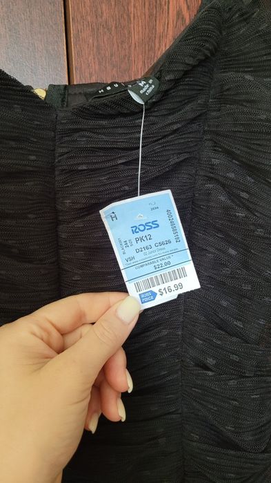 Трендова красива сукня