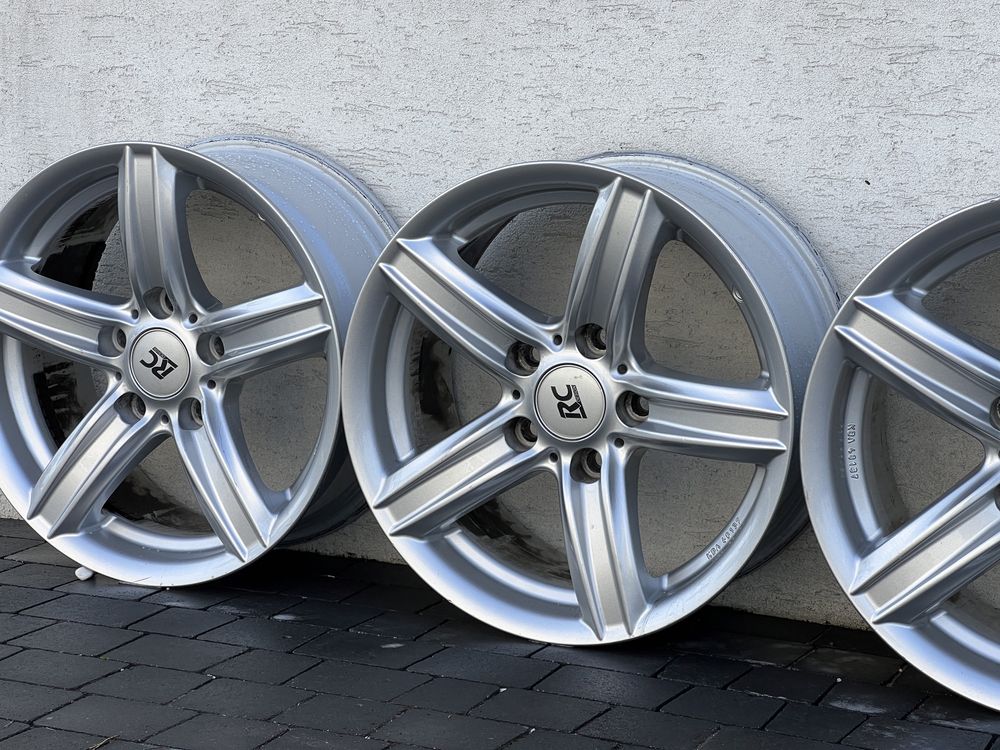 Диски р16 5/120 BMW E90 E46 VW T5 Opel Vivaro renault Trafic: 2 500 грн ...
