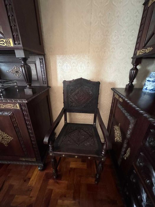 Conjunto de sala completo, estilo holandêsico em mogno