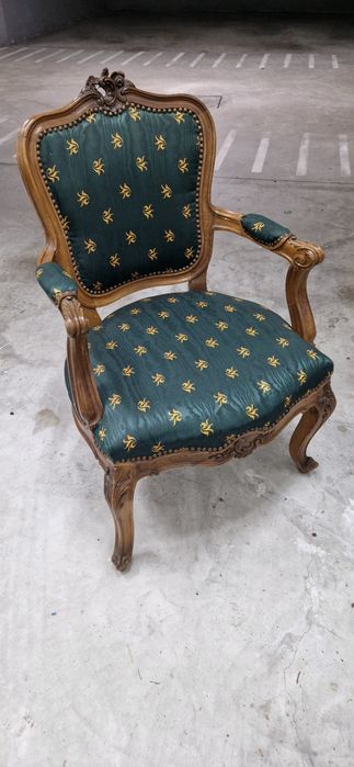 Cadeirões Antigos com Charme