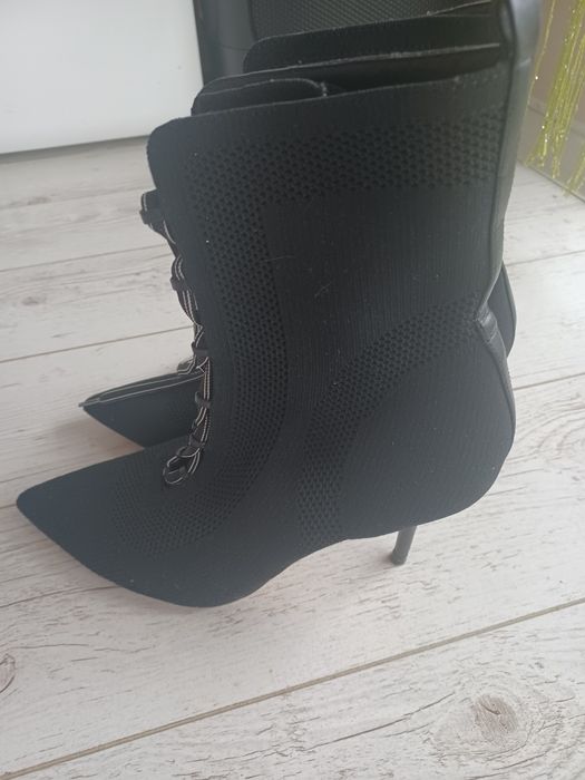 Buty na obcasie Zara 41