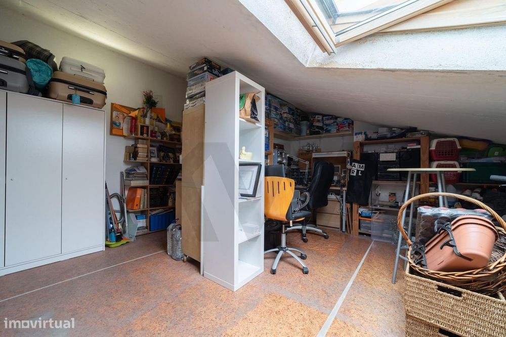 Apartamento T3 com Suite, Arrecadação e Garagem para 3 Carros
