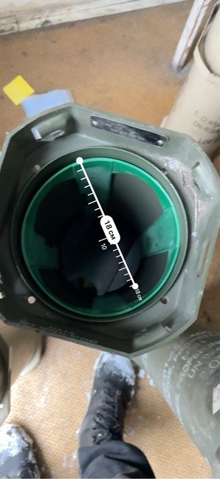 Тубуси металеві та пластикові