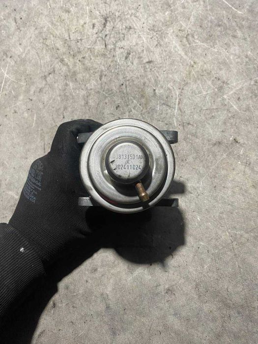 Клапан EGR рециркуляції газів VAG 1.9 TDI 038131501AN 038129637D