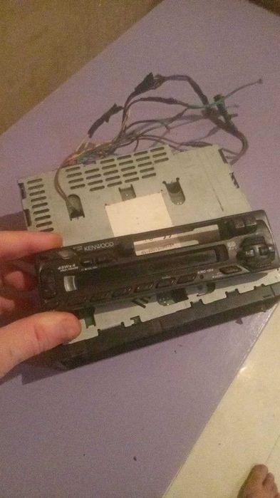 Kenwood  оригинальный, съемная панель. стояла на машине,рабочая.