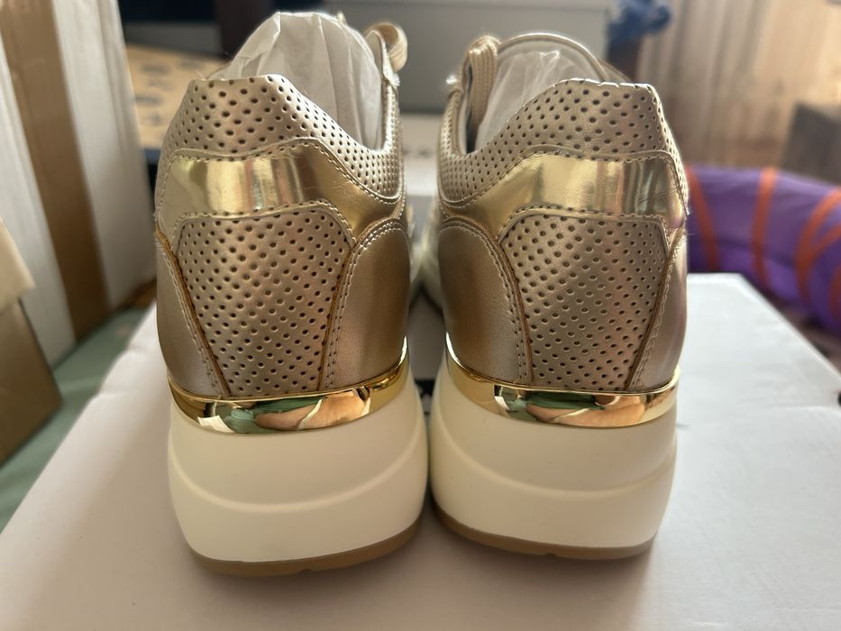 Tata Italia adidasy 39 zlote