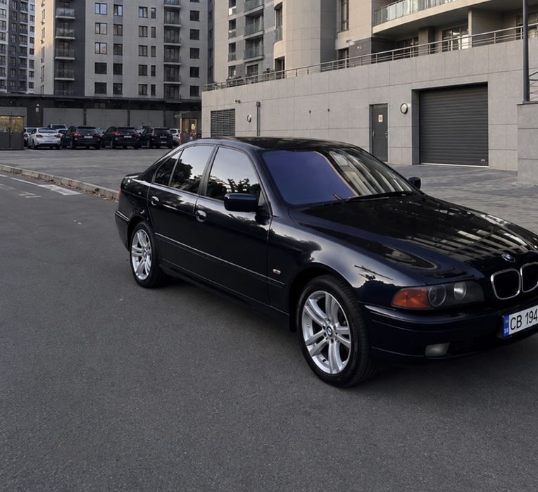 Bmw E39 1999 року , в гарному стані