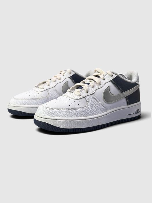 Buty Sportowe Nike Air Force 1 LV8 Biały Granatowy Rozmiar 38.5