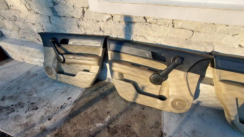 Дверні карти Honda CR-V 2007- 2012 рік. дверні накладки, обшивка двере