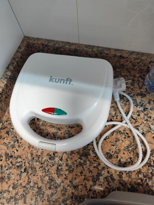 Sanduícheira excelente estado de conservação.