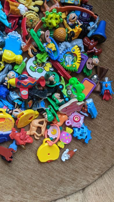 Zabawki Figurki Kinder Niespodzianka Zestaw 170 szt