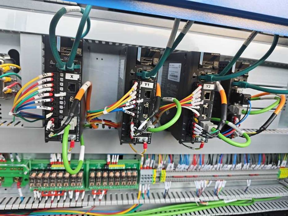 Laser CNC Wycinarka laserowa 3kw 1500x3000 Wysoka konfiguracja