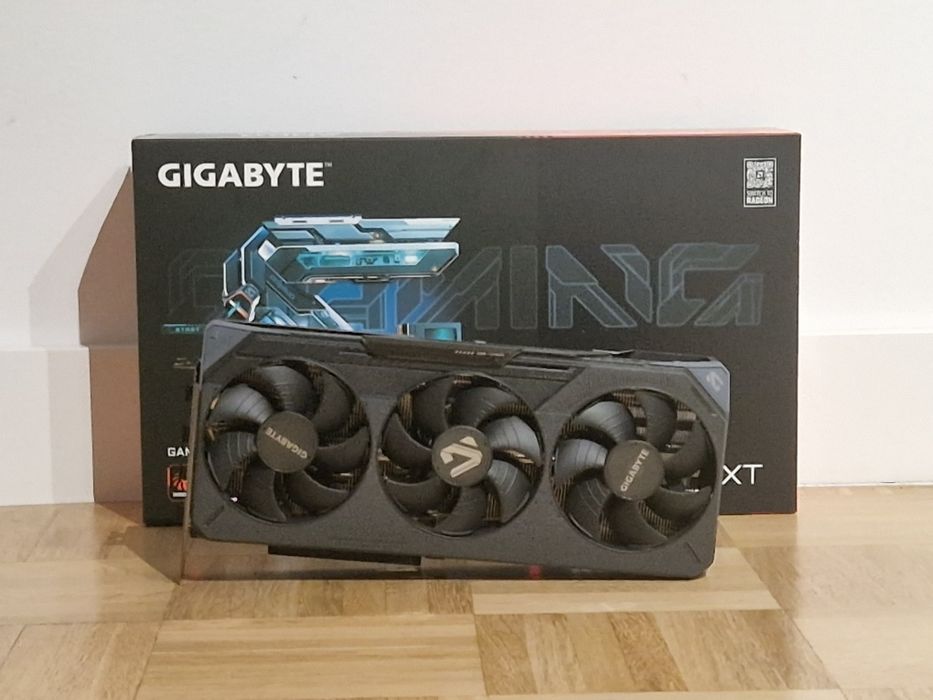 Radeon RX 9070 XT Gigabyte Gaming OC 16GB GDDR6 Karta Graficzna
