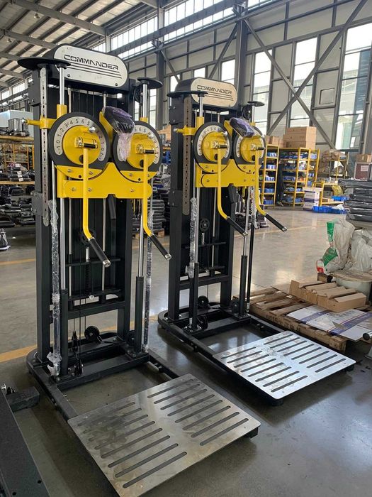 Dostawa 10.2025 Maszyna stosowa na klatkę i barki stojąc