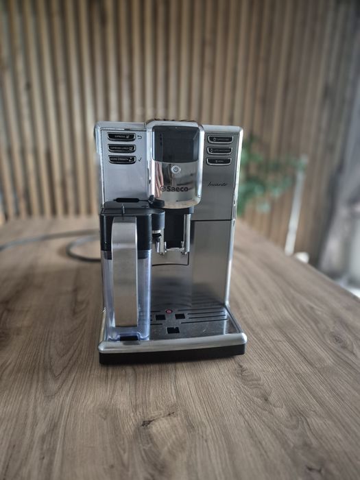 Кавомашина SAECO Incanto HD8918/09