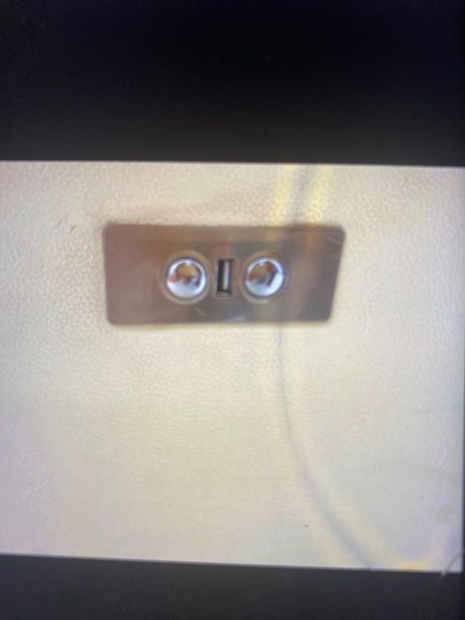 Sofà com varias opposé em bom estado