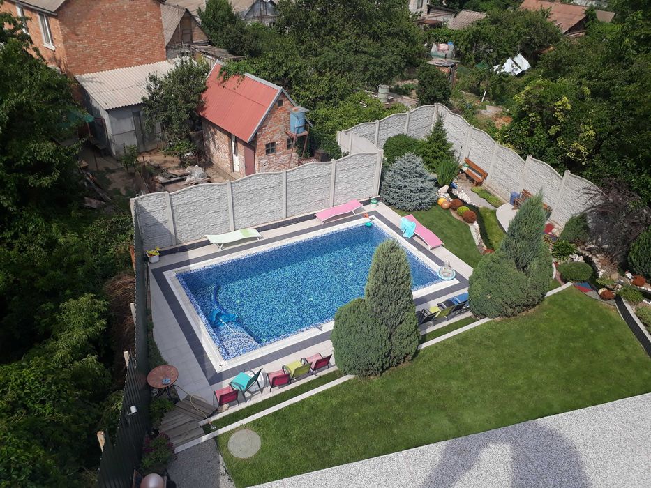 Строительство бассейнов в Украине. 
Оборудование для бассейнов. Химия.