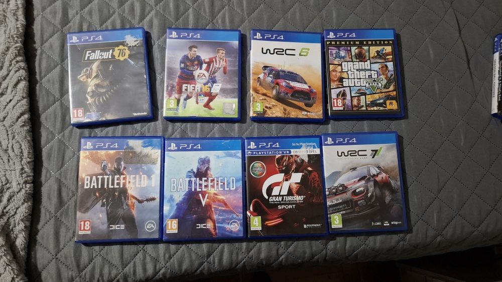 Ps4 slim 800 GB.
