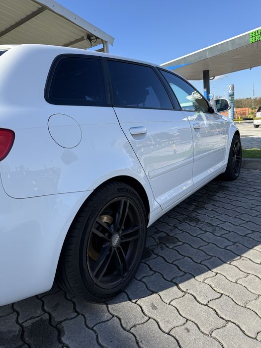 Vendo Audi A3 Sportback 2.0 TDI - MUITO BEM ESTIMADO