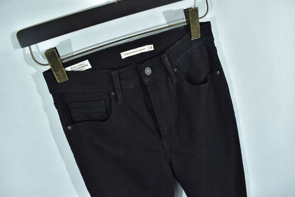 Levis 724 High Rise Straight Jeansy W28 L32