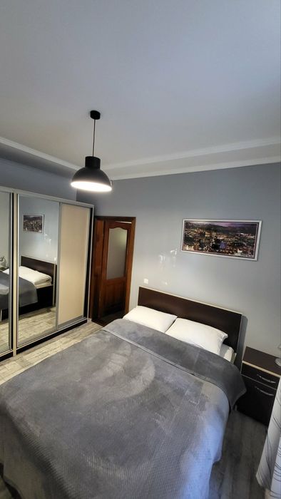 Оренда квартири  в Центрі подобово.