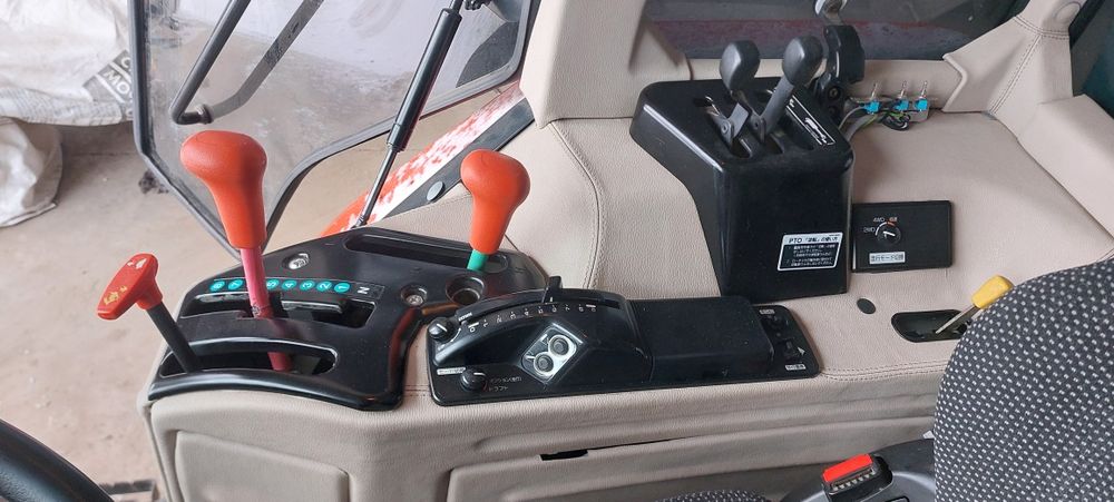 Kubota GM90 трактор