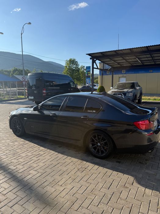 BMW F10 520 2013