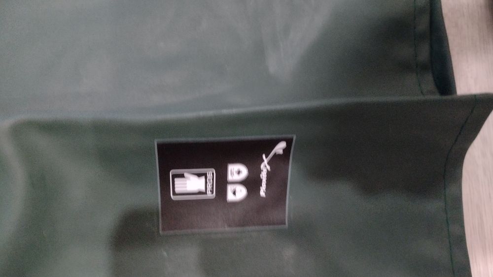 Kurtka przeciwdeszczowa