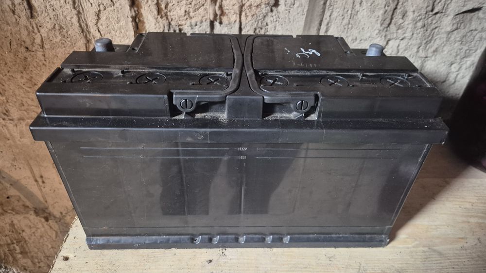 Продам акумулятор-100Ah