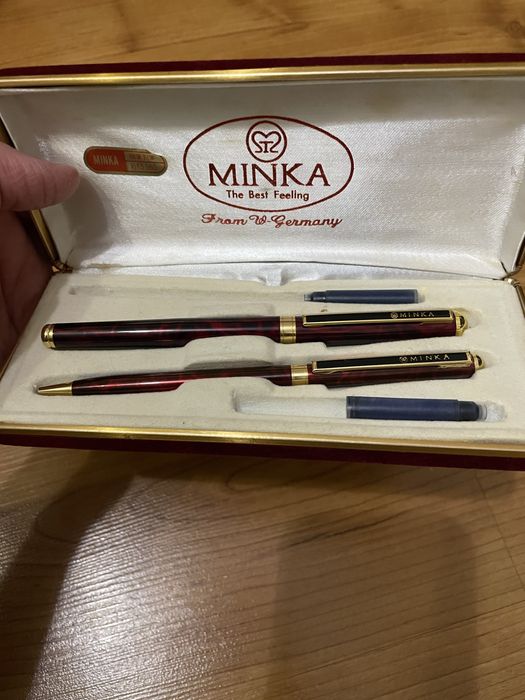 Ручка  Minka перьевая и шариковая винтаж цена за две шт.