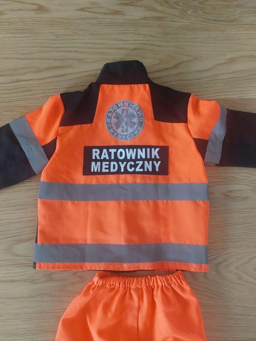 Strój ratownika medycznego przebranie bal karnawałowy