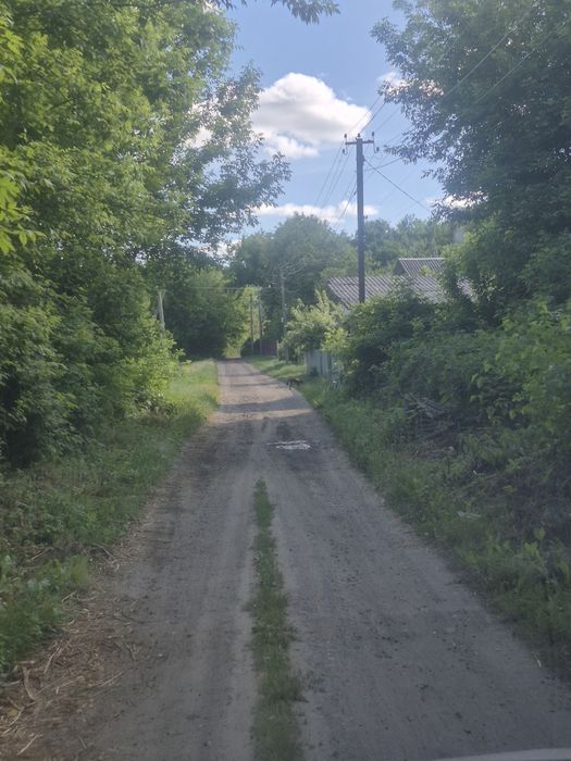 Продам 27сот Каменка,крайній від лісу з власним озером.