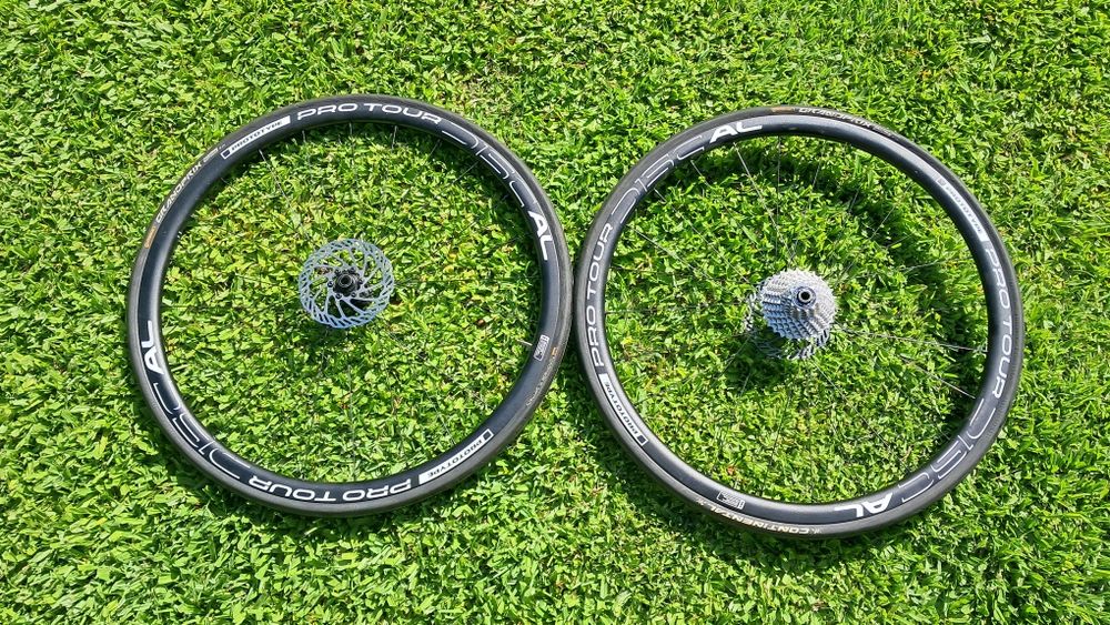 Rodas bicicleta estrada  novas