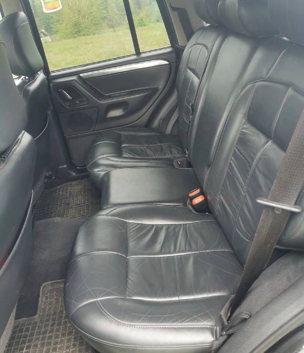 Продам автомобіль Jeep