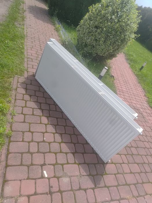 Okna i grzejniki z demontażu