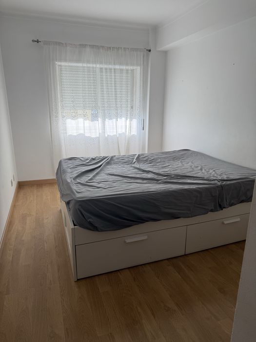Quarto arrendar odivelas entrada e julho
