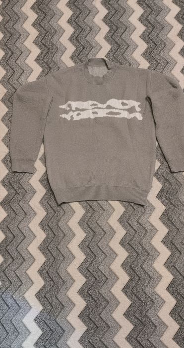Сведер М розміру